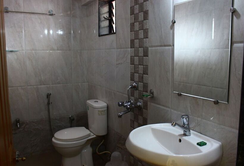 Fotos del hotel Ashish Resort:  8