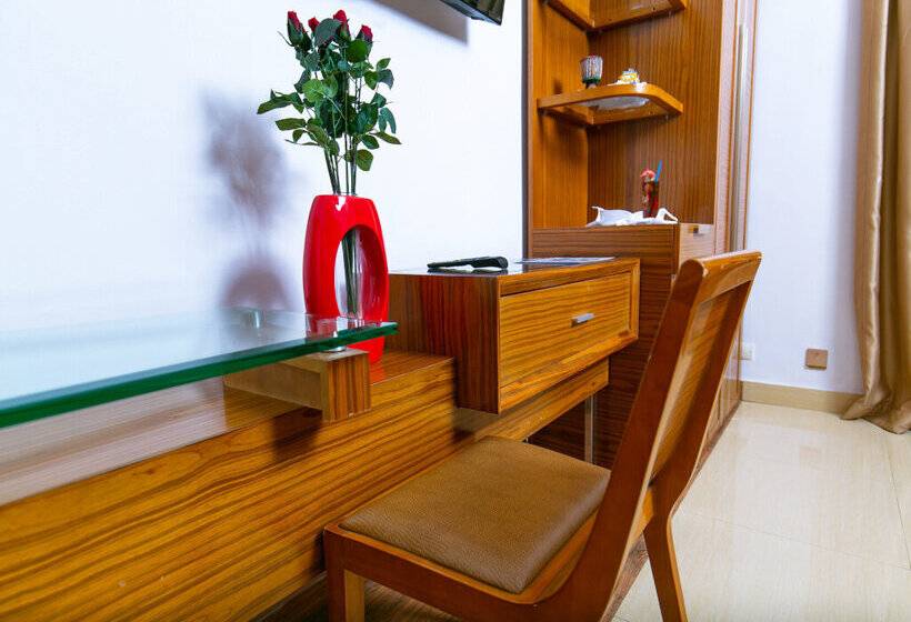 Fotos del hotel Wakola Hôtel Cheikh Anta:  4