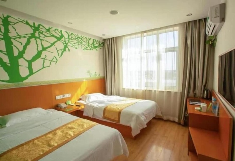 Fotos del hotel Vatica Tianjin Jinghai District Bus Station Home World Plaza:  4