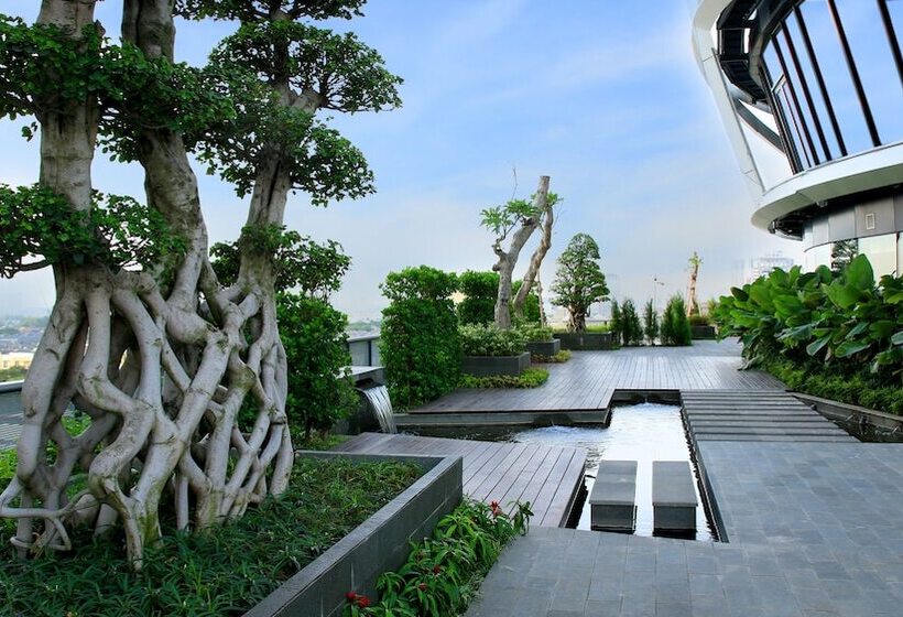 Fotos del hotel Jhl Solitaire Gading Serpong:  2