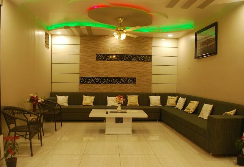 Fotos del hotel Royal Rawat Palace:  2