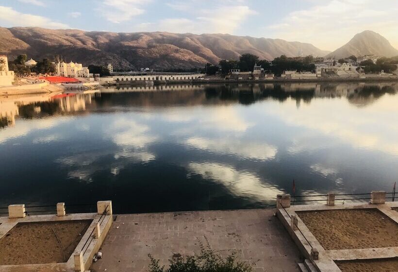 Fotos del hotel Royal Rawat Palace:  18