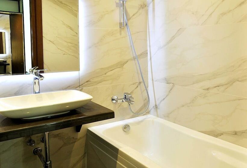 Fotos del hotel Just Inn Tbilisi:  2