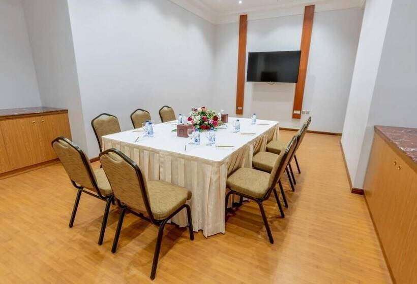 Fotos del hotel Makeen Homes By Warwick:  10