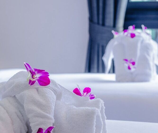 Rak Elegant  Patong  Sha Extra Plus