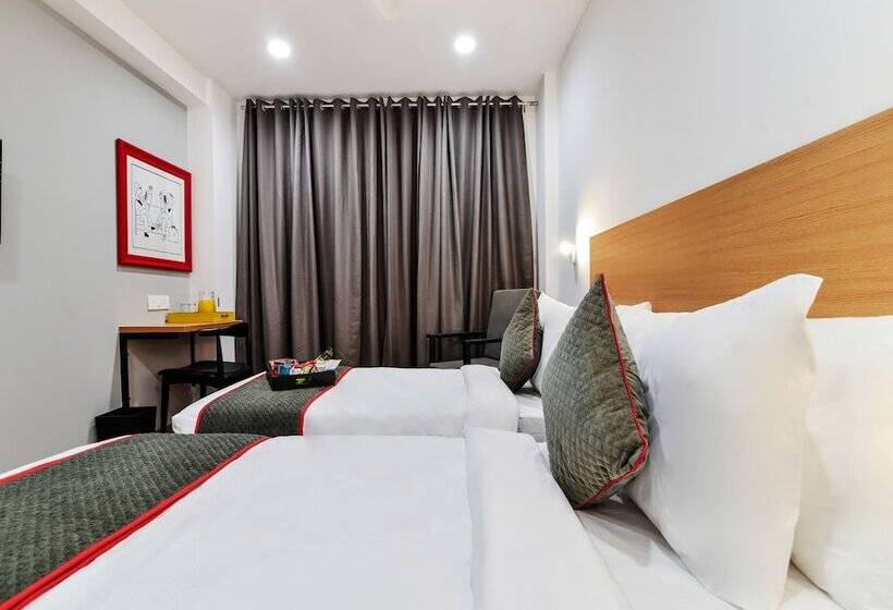 Fotos del hotel Oyo Townhouse 079 Sector 46:  12