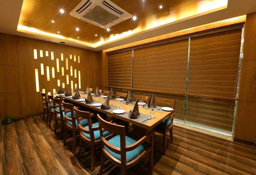 Fotos del hotel Surestay  By Best Western Amritsar:  19