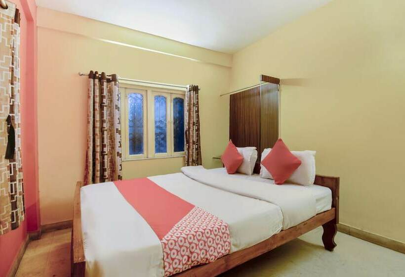 Fotos del hotel Oyo 19552 Golden Deer Guest House:  6