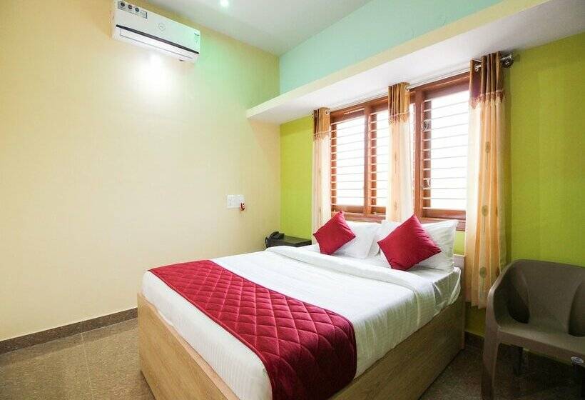 Fotos del hotel Oyo 13649 Megalahatti Ventures:  3