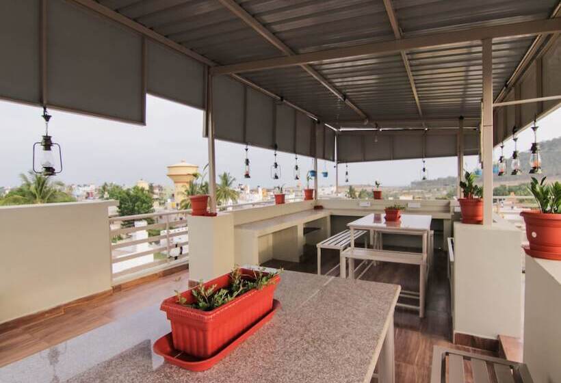 Fotos del hotel Oyo 13649 Megalahatti Ventures:  12