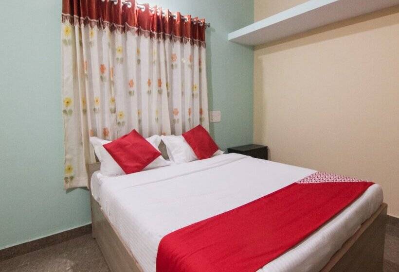 Fotos del hotel Oyo 13649 Megalahatti Ventures:  8