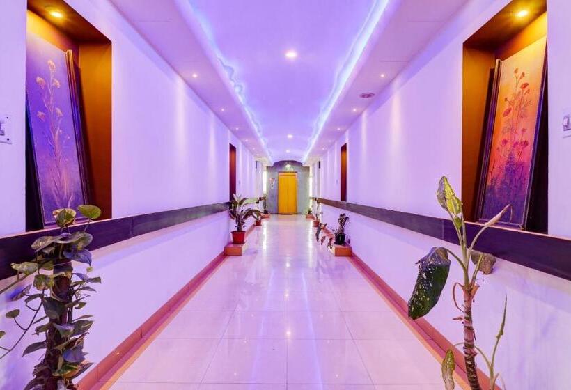 Fotos del hotel Oyo 16107 Rigel Residency:  2