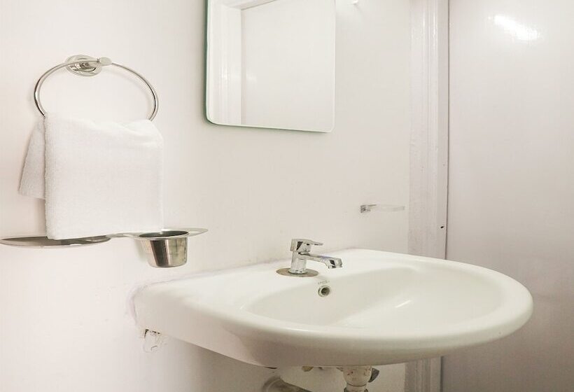 Fotos del hotel Oyo 15988 Soberdreams:  3