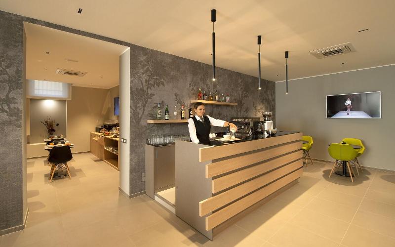 Fotos del hotel H21:  7