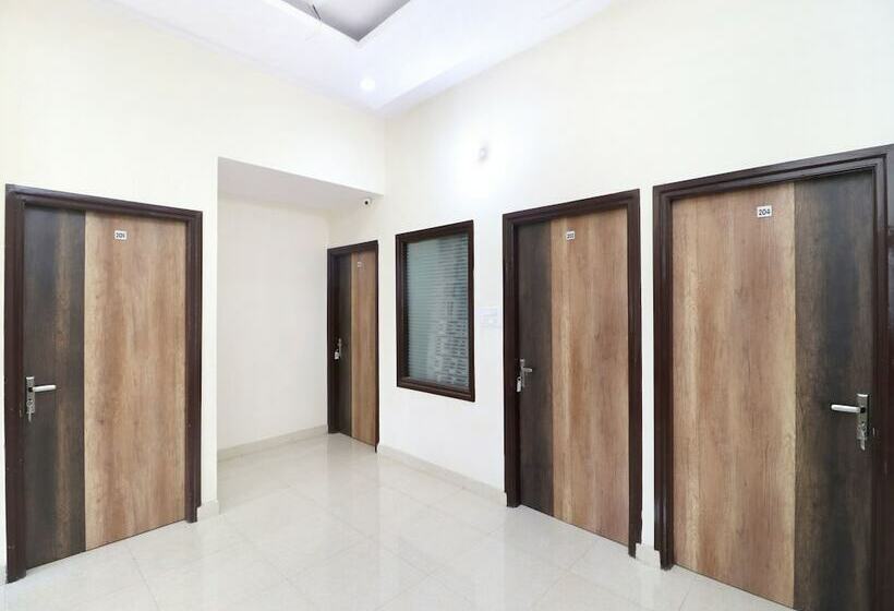 Fotos del hotel Oyo 16494 Dhunna Guest House:  11