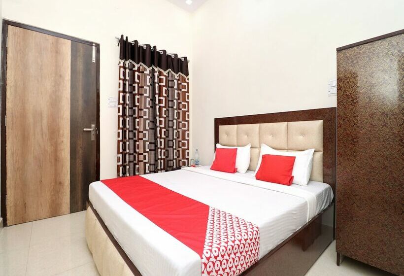 Fotos del hotel Oyo 16494 Dhunna Guest House:  2