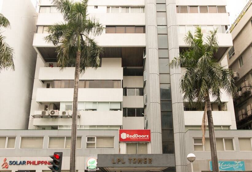 Fotos del hotel Reddoorz Premium Near Greenbelt Makati  Vaccinated Staff:  7