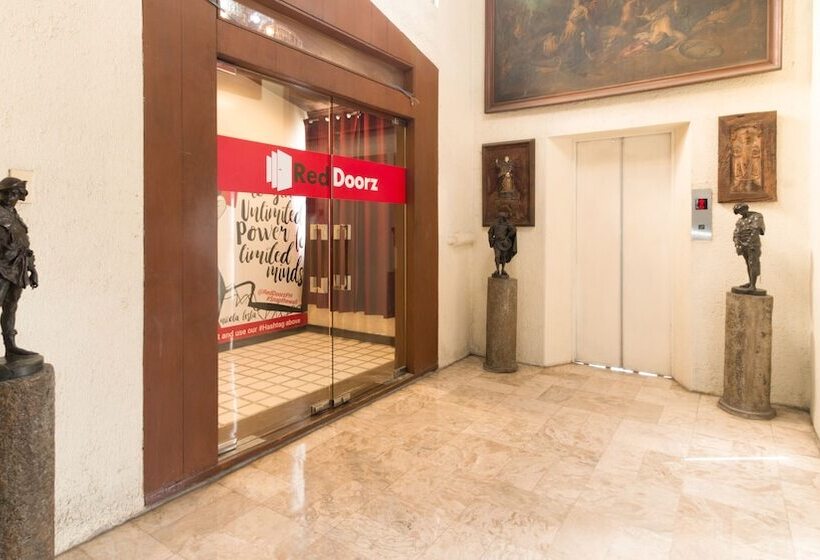 Fotos del hotel Reddoorz Premium Near Greenbelt Makati  Vaccinated Staff:  10