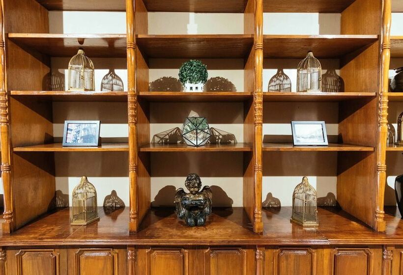 Fotos del hotel Reddoorz Premium Near Greenbelt Makati  Vaccinated Staff:  11