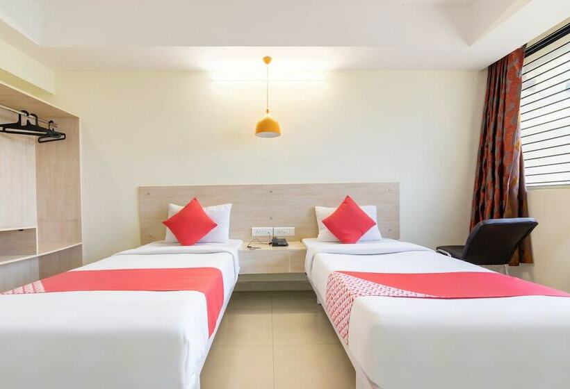 Fotos del hotel The Varcity Imperium:  13