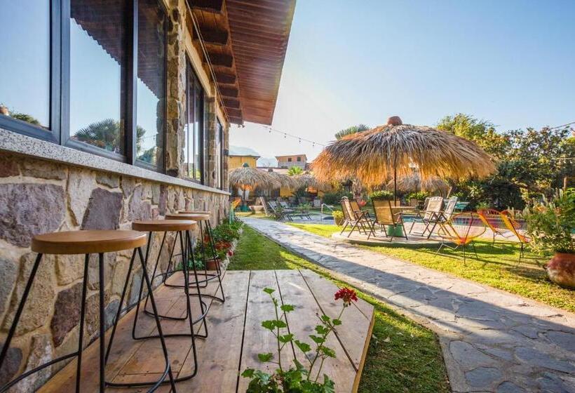 Fotos del hotel Selina Atitlan:  19