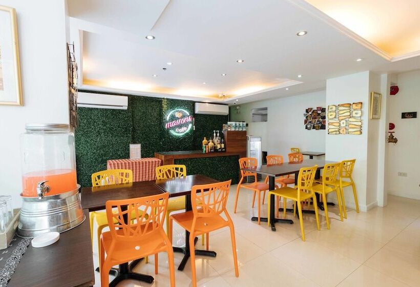 Fotos del hotel Reddoorz Plus @ Poblacion Makati:  15