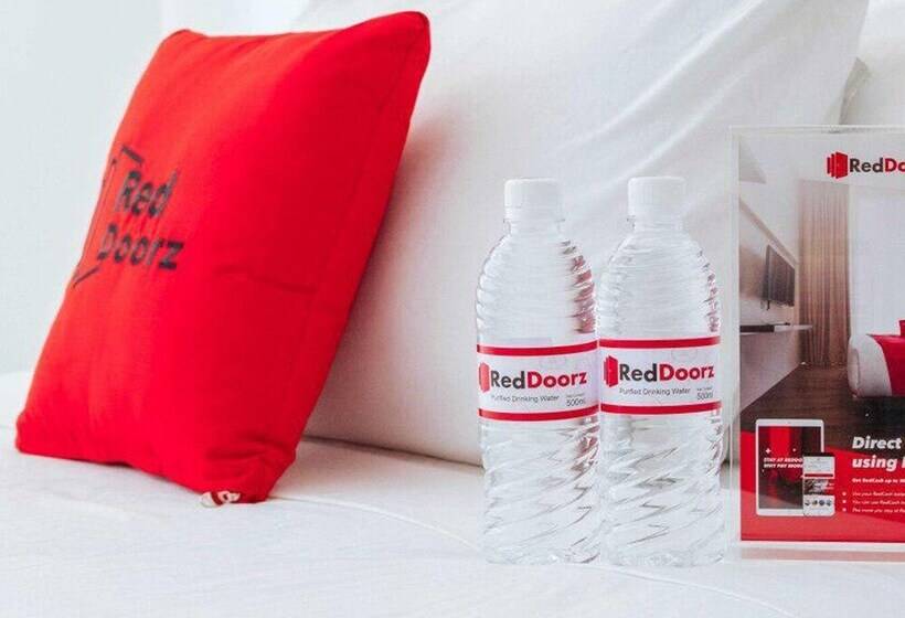 Fotos del hotel Reddoorz Plus @ Poblacion Makati:  13