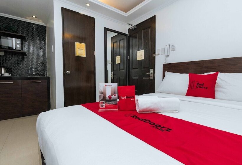 Fotos del hotel Reddoorz Plus @ Poblacion Makati:  8