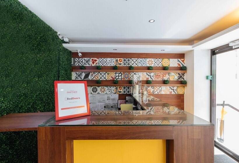 Fotos del hotel Reddoorz Plus @ Poblacion Makati:  25