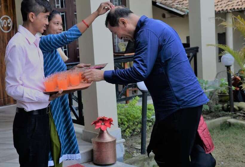 Fotos del hotel Chitwan Park Village:  21