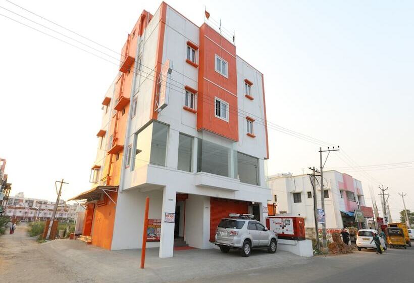 Oyo 12831 Its South East Residency