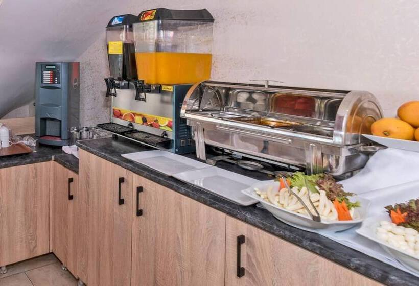 Fotos del hotel Cihangir Palace:  6