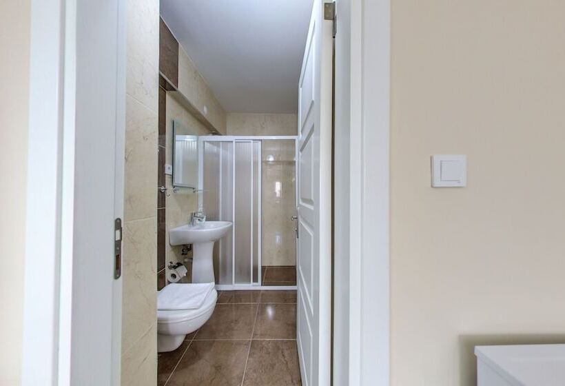 Fotos del hotel Cihangir Palace:  13