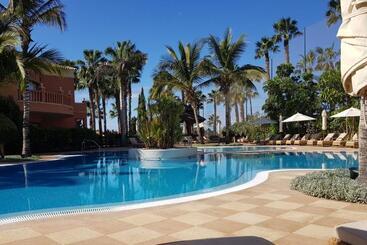 Las Madrigueras Golf Resort & Spa  Adults Only - Playa de las Americas