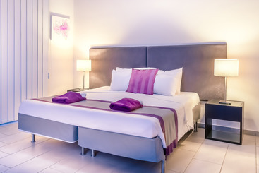 Fotos del hotel Napian Suites:  8