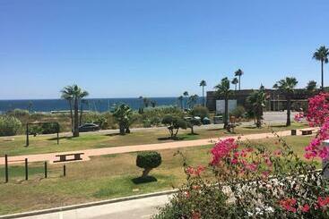 Palm Beach Apartment In La Duquesa - Manilva