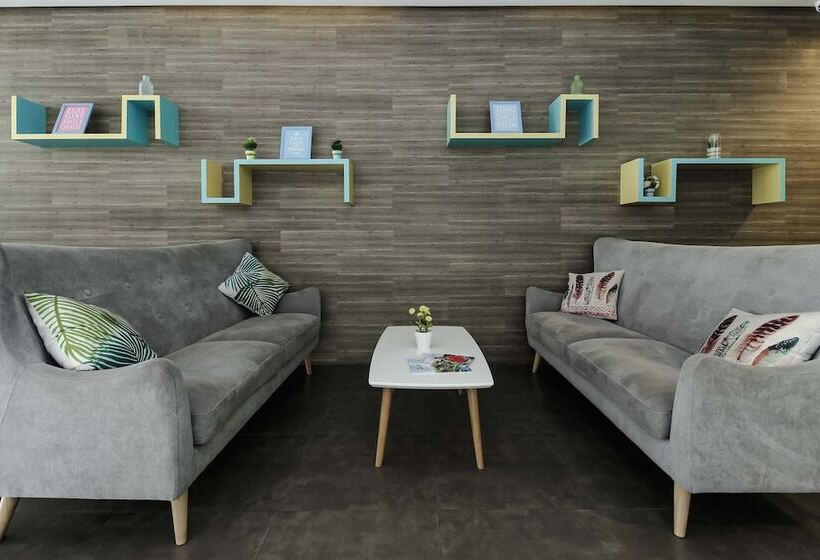 Fotos del hotel Reddoorz Plus Near Tebet:  14