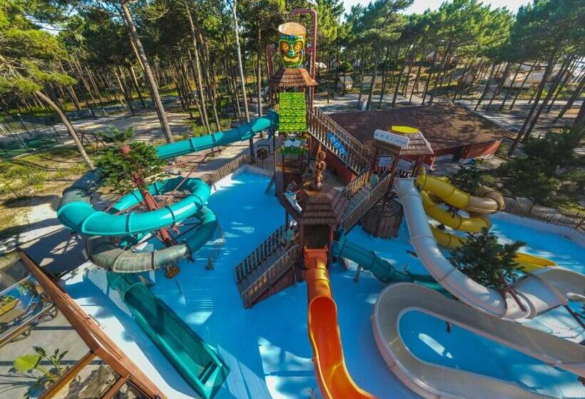 Fotos del hotel Ohai Nazaré Outdoor Resort:  15