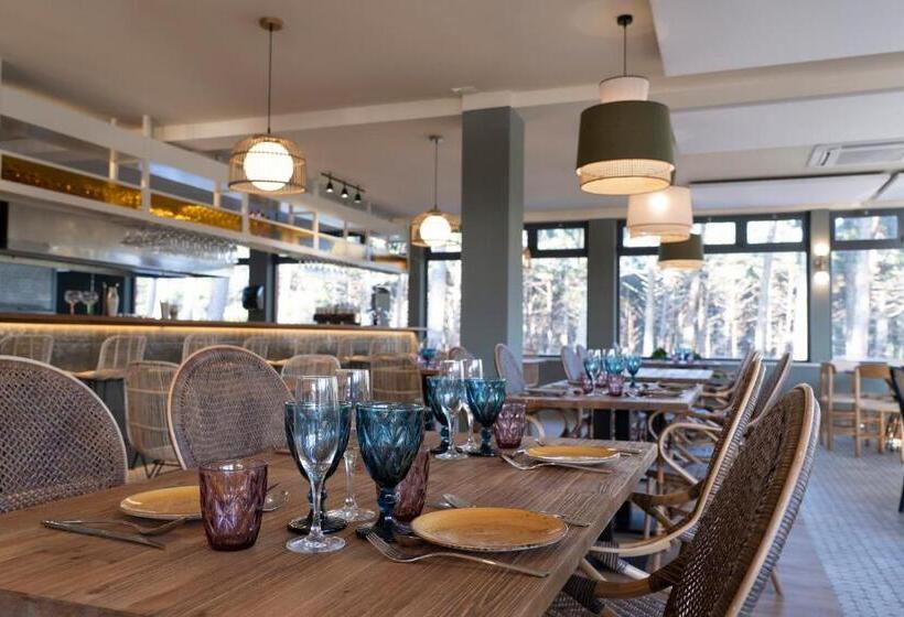 Fotos del hotel Ohai Nazaré Outdoor Resort:  14