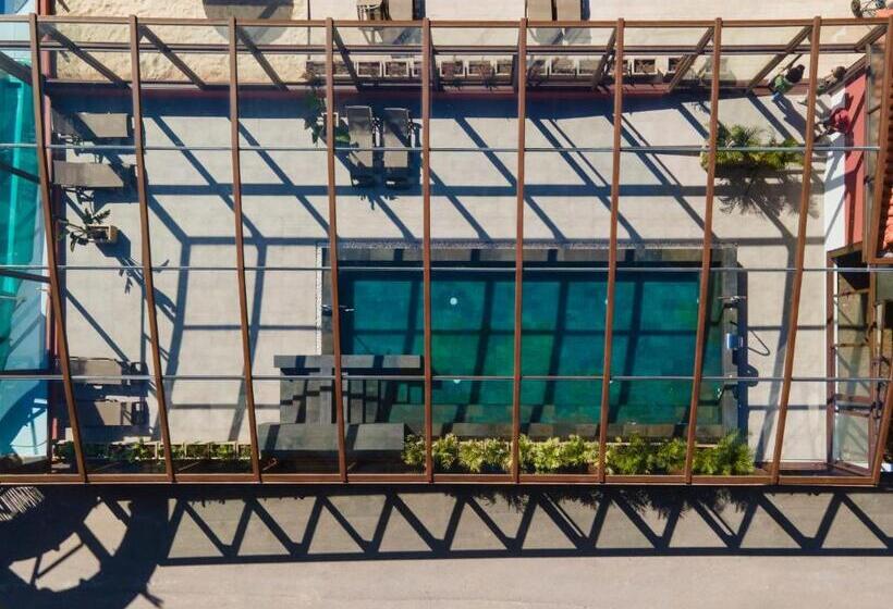 Fotos del hotel Ohai Nazaré Outdoor Resort:  2