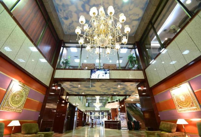 Fotos del hotel Luxurious Al Rawdah Suites:  7