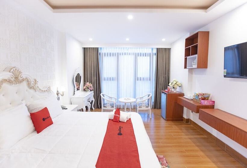 Fotos del hotel Reddoorz Plus @ Cach Mang Thang 8 Street:  15