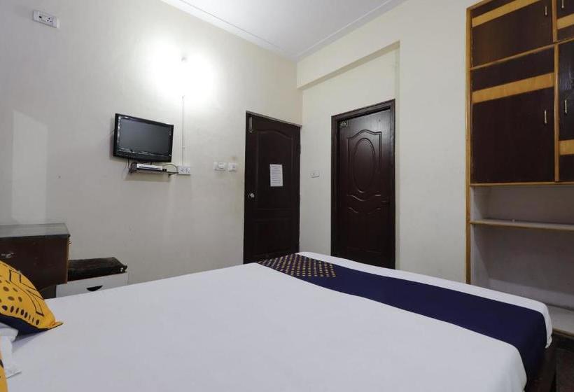 Fotos del hotel Spot On 62188 Sahara Residency:  24