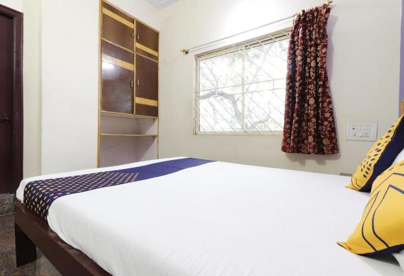 Fotos del hotel Spot On 62188 Sahara Residency:  19