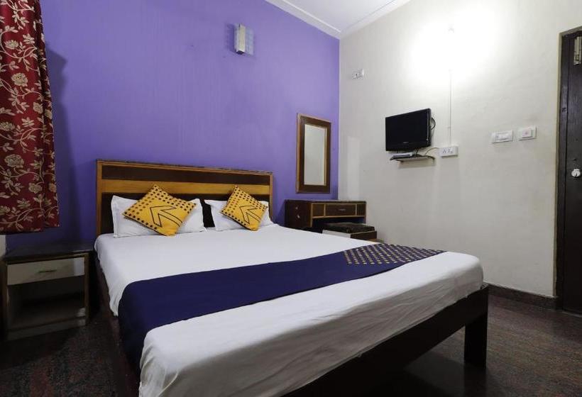 Fotos del hotel Spot On 62188 Sahara Residency:  3