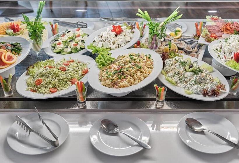 Fotos del hotel Bilyana Beach Hotel - Free Beach Access:  13