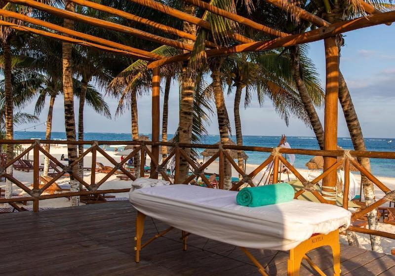 Fotos del hotel & Beach Club Ojo De Agua:  23