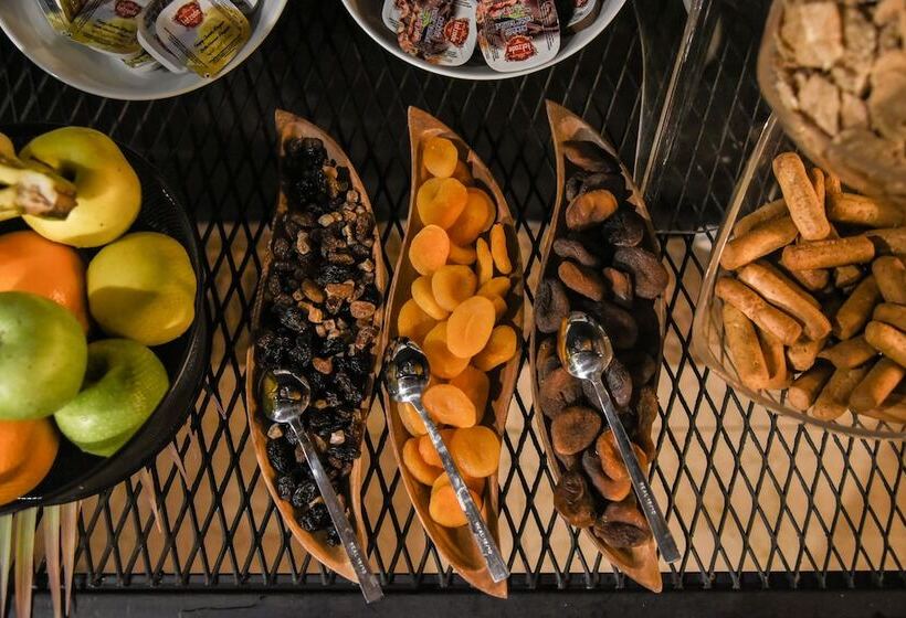 Fotos del hotel Luxir:  5