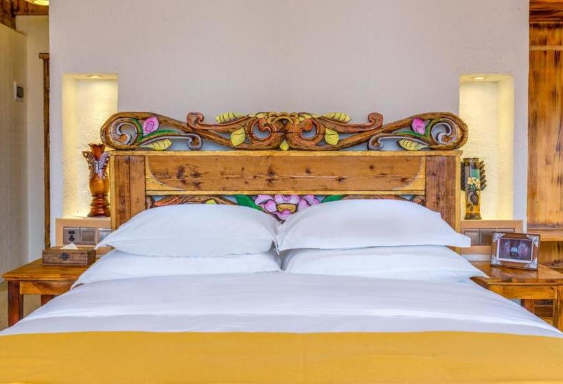 Eoutfitting Boutique  Lijiang