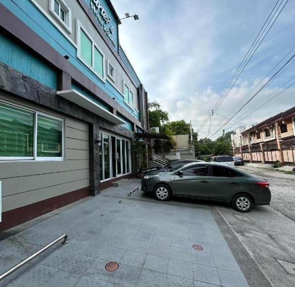 Fotos del hotel Jo Carter's Hotel & Suites:  2